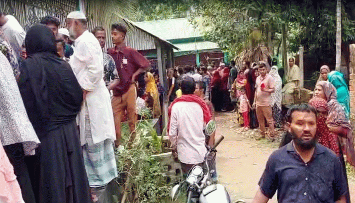 গাজীপুরে স্ত্রী-সন্তানসহ ৫ জনকে গলা কেটে হত্যা