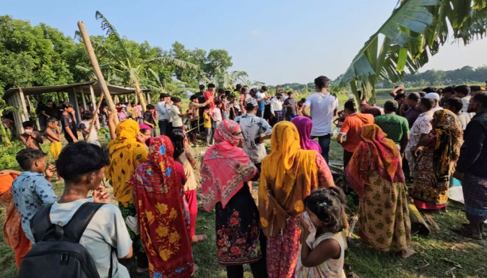 রাজবাড়ীতে মাটিতে পুতে রাখা মা-মেয়ের মরদেহ উদ্ধার