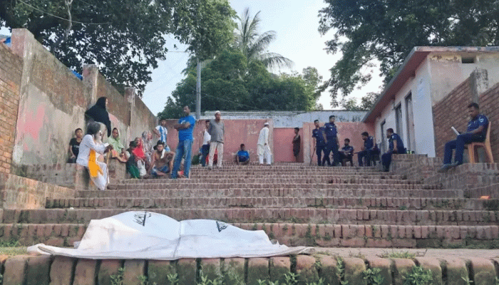 খান জাহান আলী দী‌ঘির কু‌মি‌রের আক্রম‌ণে নিহত শিশু‌র মর‌দেহ উদ্ধার