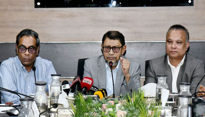 বেসরকারি হাসপাতালে ডেঙ্গু পরীক্ষায় ৮০ শতাংশ ছাড়, ডাক্তারের ফি না নেওয়ার নির্দেশ স্বাস্থ্যমন্ত্রীর