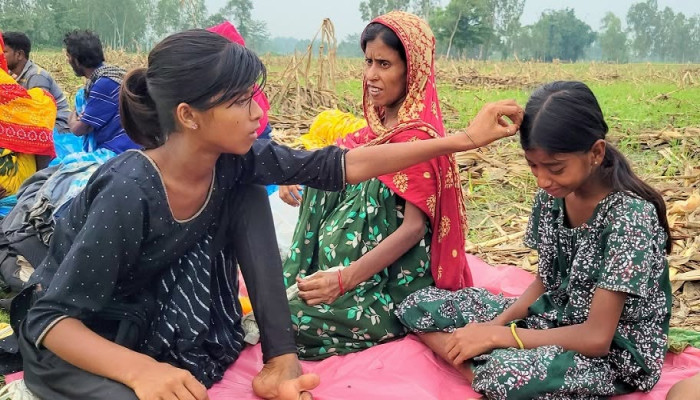 গর্ভবতী নারী ও শিশুসহ ১১ জন তীব্র রোদে ৩৮ ঘণ্টা অবরুদ্ধ