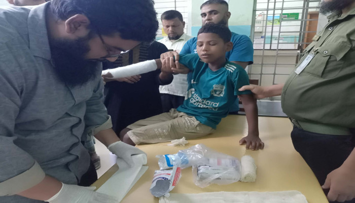 ​নীলফামারী হাসপাতালে চিকিৎসাধীন শিশুটির পরিবারের সন্ধ্যান মেলেনি