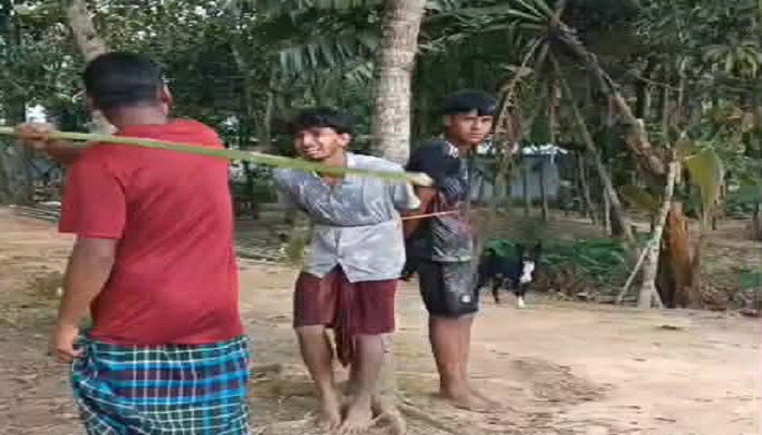 চুনারুঘাটে কিশোরদের গাছে বেঁধে পেটানোর ভিডিও ভাইরাল, থানায় অভিযোগ