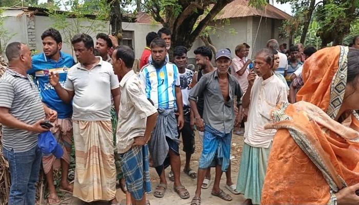 ​জয়পুরহাটে স্ত্রীকে মারপিট করে হত্যার অভিযোগ স্বামীর বিরুদ্ধে