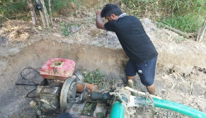 ​চুনারুঘাটে অবৈধ বালু উত্তোলনের সরঞ্জাম ধ্বংস