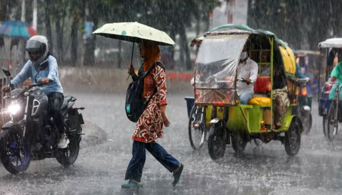 সমুদ্রবন্দরে সতর্ক সংকেত নামল, ৫ বিভাগে ভারী বর্ষণের পূর্বাভাস