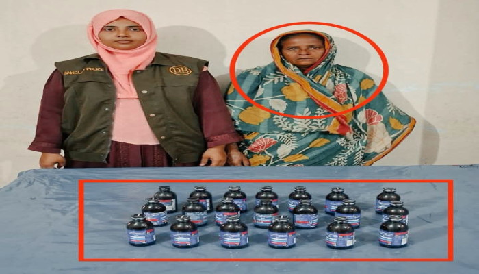 ​ঠাকুরগাঁওয়ে  মাদক বিরোধী অভিযান: ফেনসিডিলসহ নারী গ্রেফতার, পলাতক ১