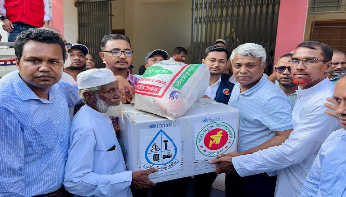 ​বন্যাদুর্গতদের দ্রুত স্বাভাবিক জীবনে ফিরিয়ে আনাই সরকারের লক্ষ্য: প্রতিমন্ত্রী অনিন্দ্য ইসলাম অমিত