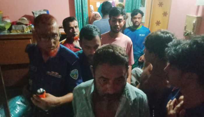 ​চাঁদপুরে গভীর রাতে ডাকাতির ঘটনায় গৃহবধূ নিহত