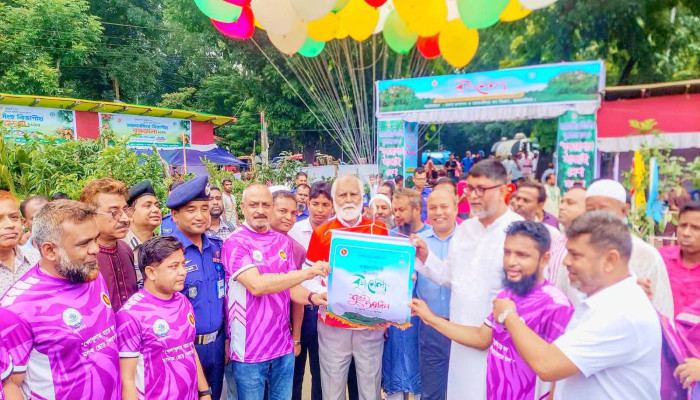 ​অর্থনৈতিক সমৃদ্ধি ও পরিবেশ রক্ষায় ব্যাপক বৃক্ষরোপণের বিকল্প নেই: প্রতিমন্ত্রী