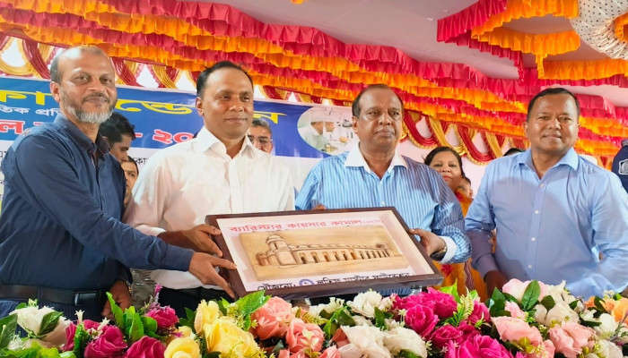 ​লতিফ মাস্টার ফাউন্ডেশনের কার্যক্রম দেখে অভিভূত ডেপুটি স্পিকার ব্যারিস্টার কায়সার কামাল