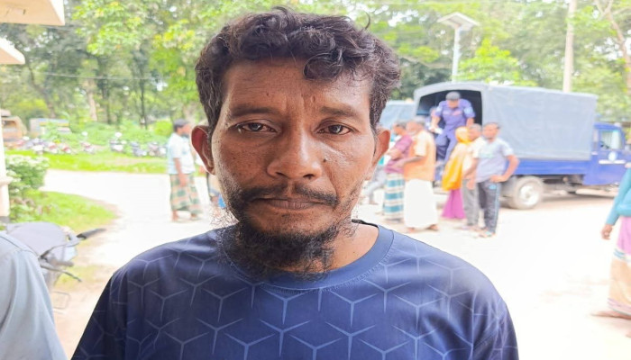 ​পীরগঞ্জে শিশু তাজমিনা হত্যা মামলার মৃত্যুদণ্ডপ্রাপ্ত আসামি, ১৯ বছর পর গ্রেফতার
