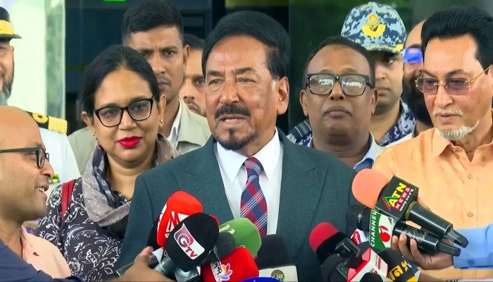 স্পিকারের সরকারি বাসভবনে থেকেই বঙ্গভবনে অফিস করবেন ভারপ্রাপ্ত রাষ্ট্রপতি