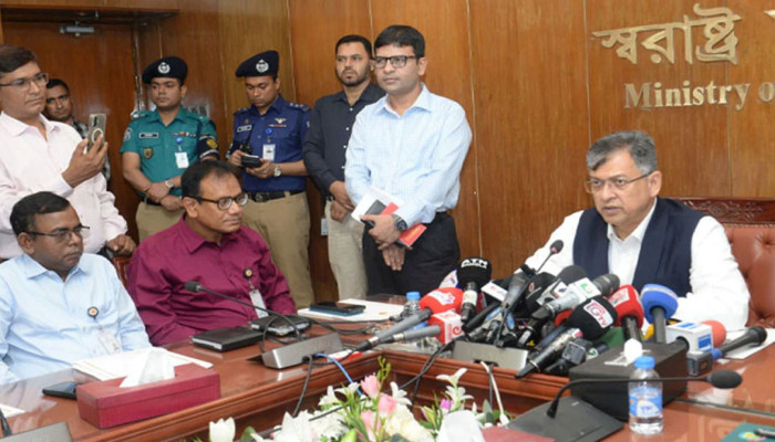 আইন অনুযায়ী সব সুযোগ-সুবিধা পাবেন সাবেক রাষ্ট্রপতি সাহাবুদ্দিন: স্বরাষ্ট্রমন্ত্রী