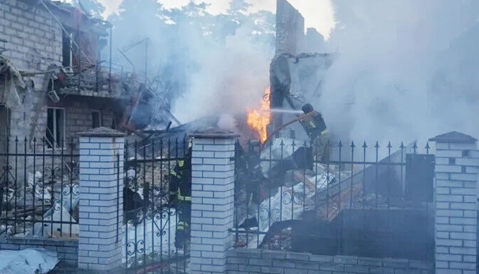 রাশিয়া রাতভর ইউক্রেনে আটটি ক্ষেপণাস্ত্র ও ১৩৬টি ড্রোন নিক্ষেপ করেছে: জেলেনস্কি