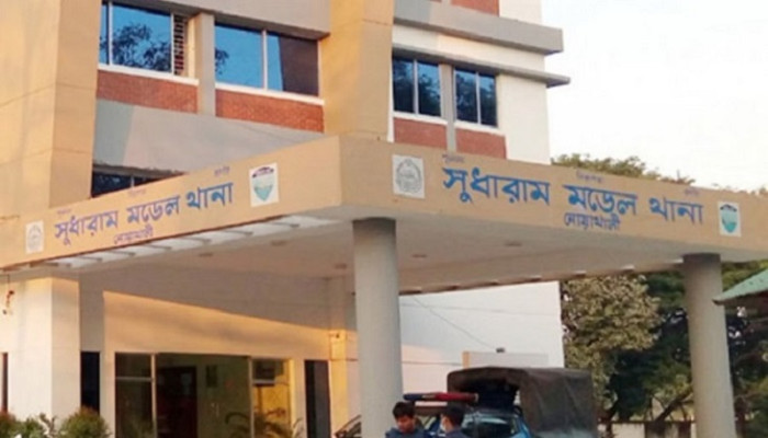 ​নোয়াখালীতে ব্যবসায়ীর বাড়িতে দুর্ধর্ষ ডাকাতি, আহত ৫