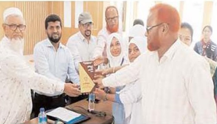 ​পীরগঞ্জে মাধ্যমিক বিদ্যালয় পর্যায়ে বিতর্ক প্রতিযোগীতায় চেতনাপাড়া উচ্চ বিদ্যালয় এবারও চ্যাম্পিয়ন