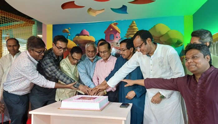 ​পাবনায় প্রথমবারের মত চালু হলো শিশুদের সফট ইনডোর প্লে-গ্রাউন্ড 'পিএস ডিজনিল্যান্ড প্লে-গ্রাউন্ড'
