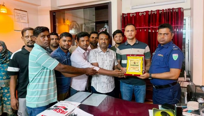 ​বড়লেখা থানা থেকে কানাইঘাট থানায় বদলি, বিদায়ী বার্তা পুলিশ কর্মকর্তার