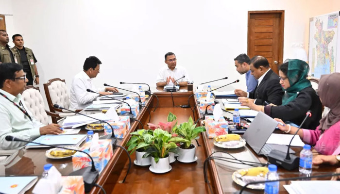 বাল্যবিবাহ ও ঝরে পড়া রোধে মেয়েদের উপবৃত্তি ফের চালুর সম্ভাবনা যাচাইয়ের নির্দেশ প্রধানমন্ত্রীর