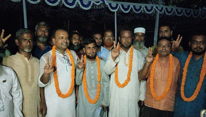 সভাপতি-দুলাল, সম্পাদক-মামুন