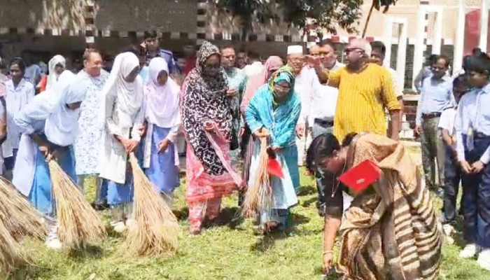 ​কুড়িগ্রাম জেলায় মাঠপর্যায়ে ডেঙ্গু প্রতিরোধ ও সচেতনতা