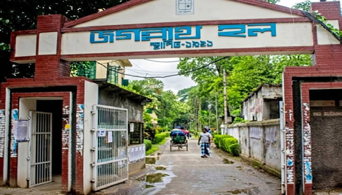 ঢাবির জগন্নাথ হলের নয়তলা থেকে পড়ে শিক্ষার্থী গুরুতর আহত