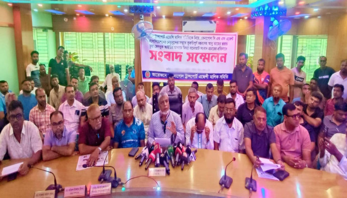 ​বেনাপোলে সংবাদ সম্মেলনে মিথ্যা তথ্য সরবরাহের প্রতিবাদ জানালেন বিএনপি নেতা সনি