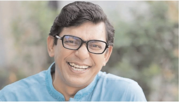 বাবার কিনে দেওয়া শার্টের ঘ্রাণ আজও খোঁজেন চঞ্চল