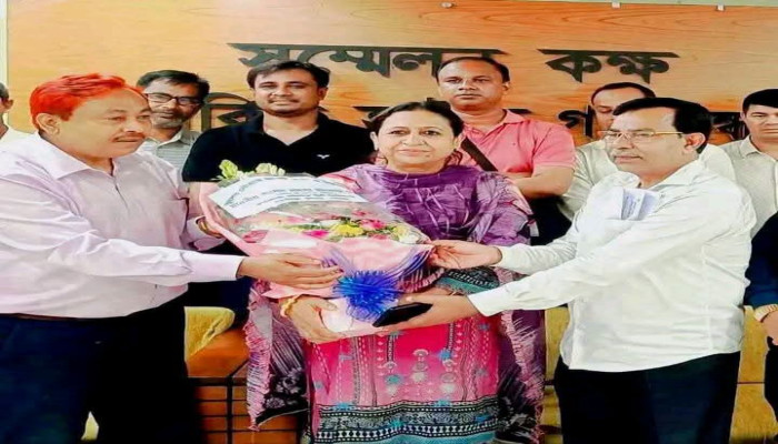 গাইবান্ধায় সংসদ সদস্য মমতাজ আলো দুর্গোৎসব সফর ঘিরে অপপ্রচার