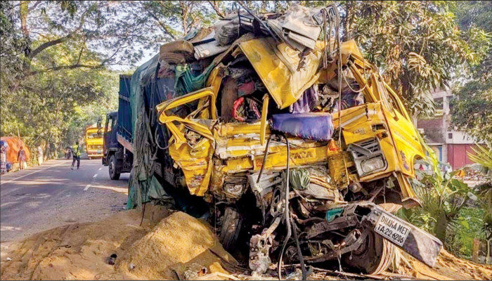 ১২ বছর পর একই দিনে বড়াইগ্রামে ফের প্রাণঘাতী দুর্ঘটনায় নিহত ১৪