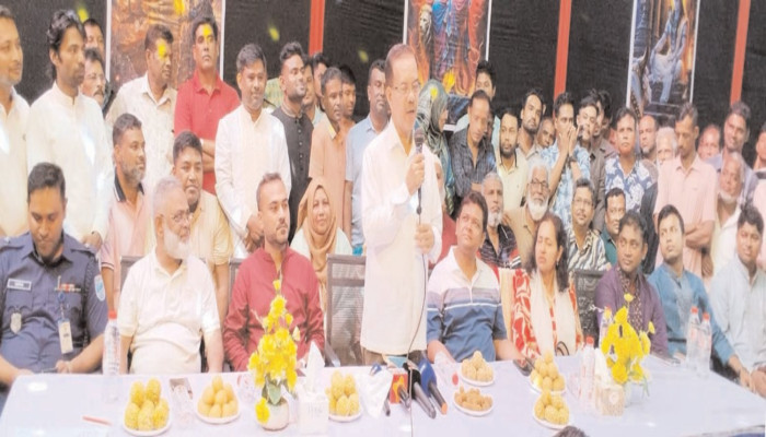 কালীগঞ্জে দুর্গপূজার মন্ডপে মন্ডপে এমপি ফজলুল হক মিলন