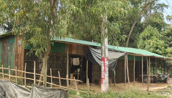 সংবাদ প্রকাশের পরও টনক নড়েনি বন প্রশাসনের